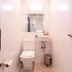 Vacation I Jazmines, 4bdr, Private Pool & Bbq, Golf Valley, Walking Distance To Puerto Banus, High-end Restaurants Villa Marbellac