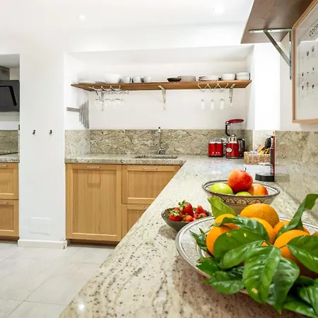 Villa Vacation I Jazmines, 4bdr, Private Pool & Bbq, Golf Valley, Walking Distance To Puerto Banus, High-end Restaurants