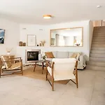 Vila Vacation I Jazmines, 4bdr, Private Pool & Bbq, Golf Valley, Walking Distance To Puerto Banus, High-end Restaurants Marbella